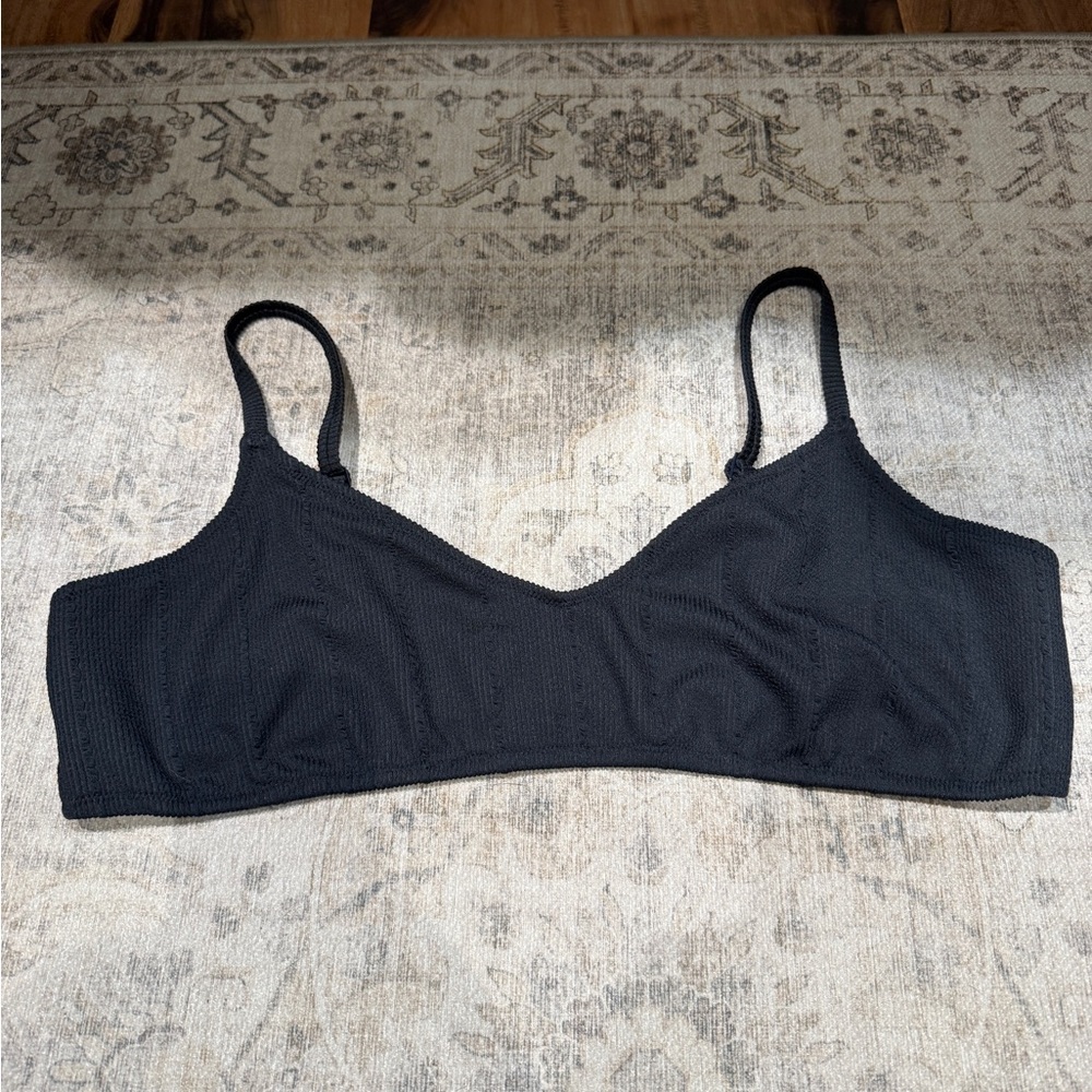 aerie Black Wireless Swim top